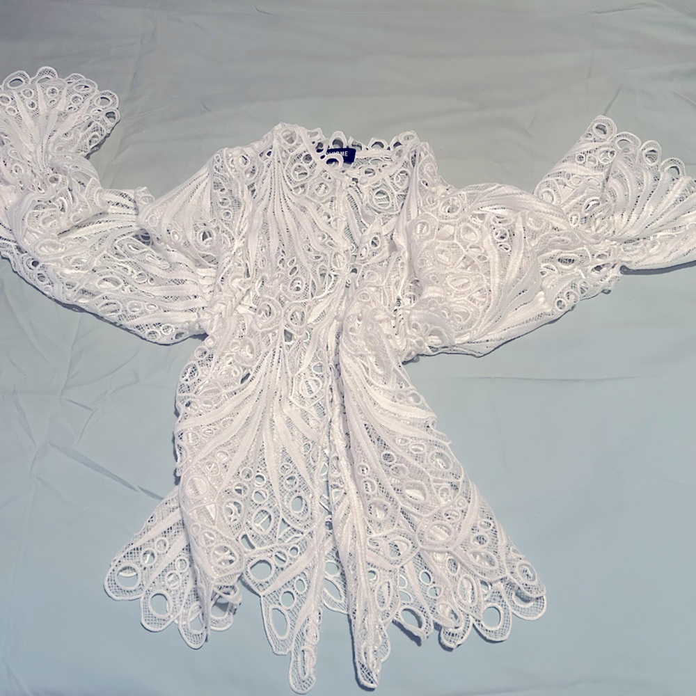 White lace top